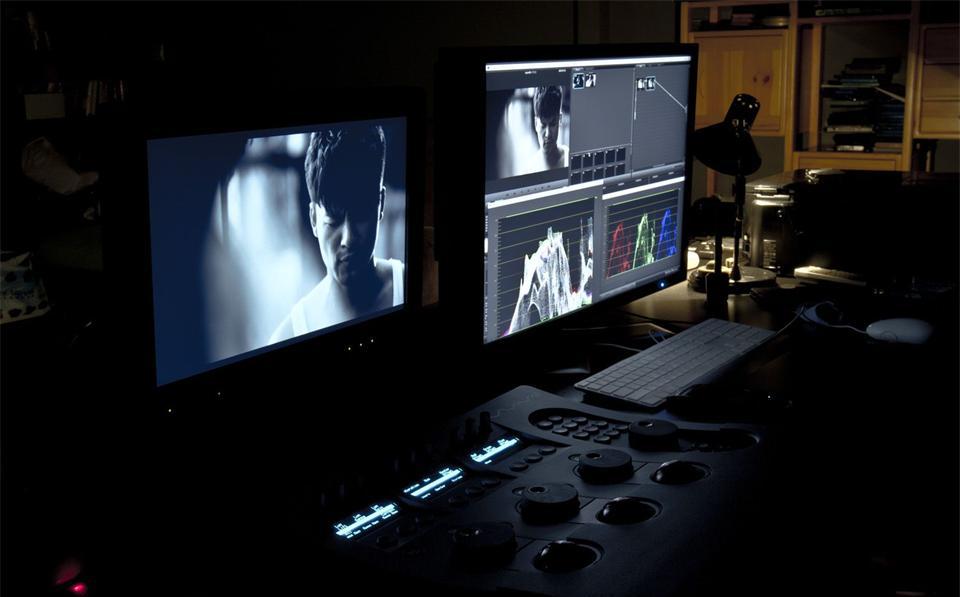 平面廣告設(shè)計培訓(xùn)機構(gòu)怎么選擇？費用多少錢