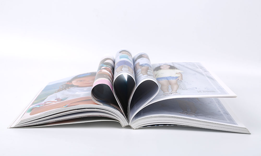 童裝期刊雜志設(shè)計(jì),童裝期刊雜志設(shè)計(jì) 童裝期刊雜志設(shè)計(jì),童裝期刊雜志設(shè)計(jì)