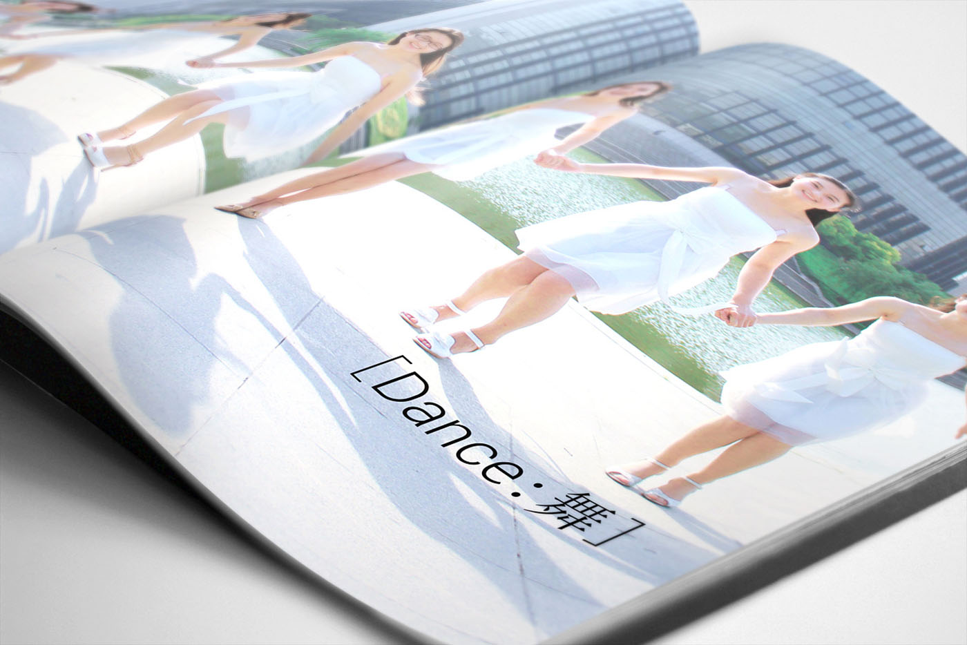 大學畢業(yè)紀念冊設計，畢業(yè)紀念冊設計公司