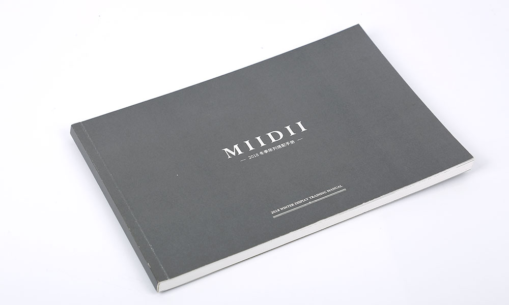 現(xiàn)在做畫冊(cè)字體比較劃算？