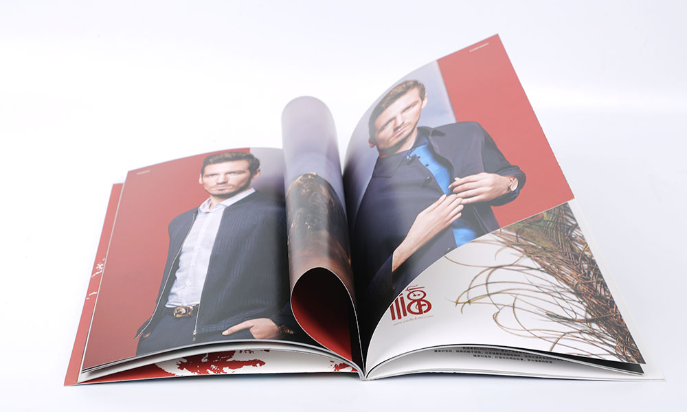 做一本宣傳冊(cè)字體比較劃算？